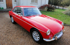 MGB GT, (LPL 404K) 1972