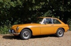 MGB GT (WVX 732L)