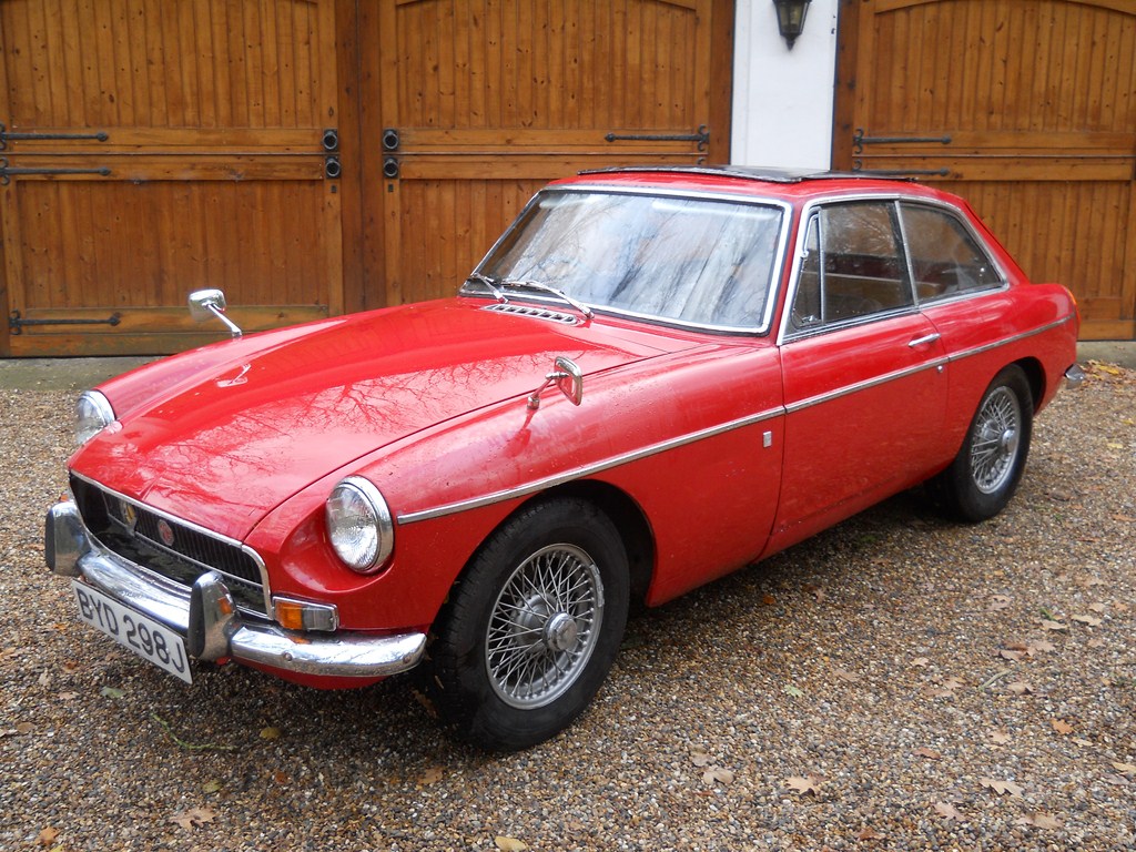 MGB GT 1971 (BYD298J)