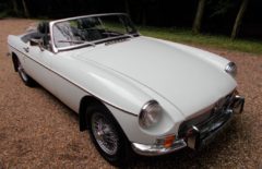 MGB Roadster 1972 Older Restoration (YDV700L)