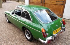 MGB GT 1974 British Racing Green (VRA686N)