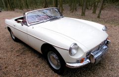 MGB Roadster 1965 Rebuilt on Heritage Shell (EAL334C)