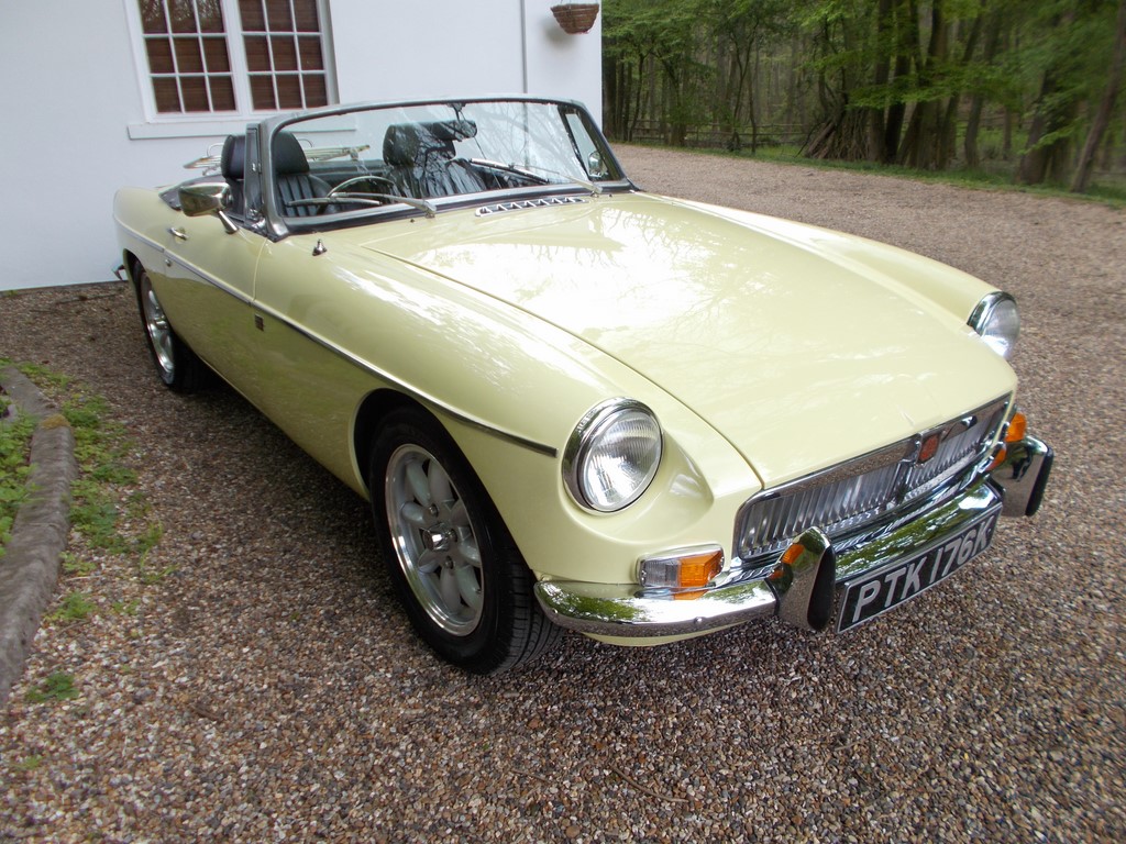 MGB Roadster Heritage Shell Rebuild 1971 (PTK176K)