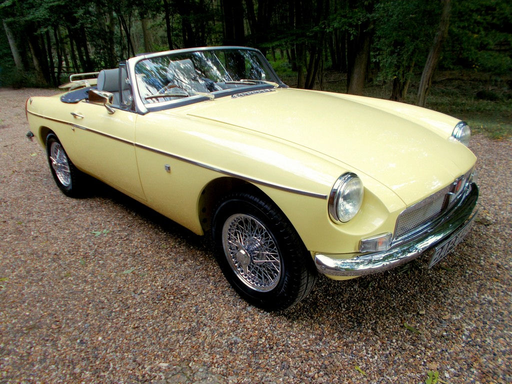 MGB Roadster 1971 Bare Tub Rebuild & Power Steering (BAP495K)