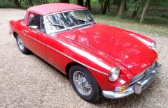 MGB Roadster 1967 Older Restored (LHU570E)