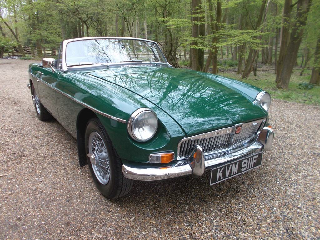 MGB Roadster 1968 Heritage Shell Rebuild (KVM911F)