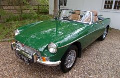 MGB Roadster 1972 Heritage Shell Rebuild (YAG778L)