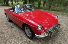 MGB Roadster 1971 Heritage Shell Rebuild (WKY803K)