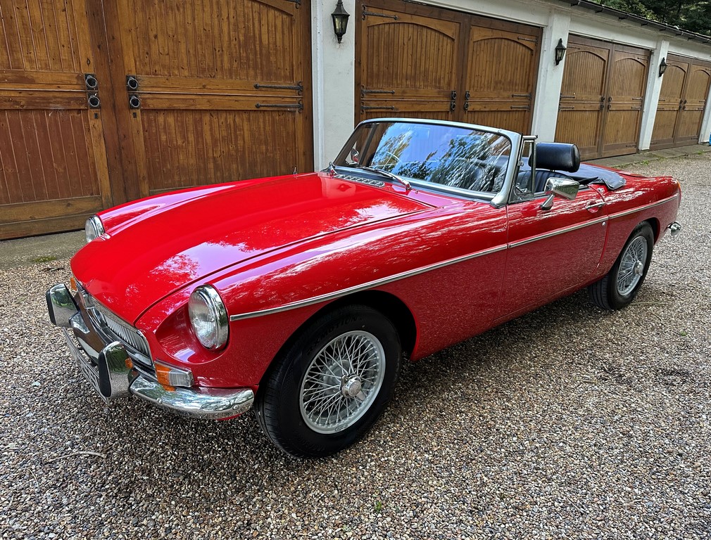 MGB Roadster 1972 Heritage Shell Rebuild (RNP255L)