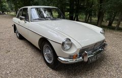 MG BGT 1969 Older Restored (VAE567H)