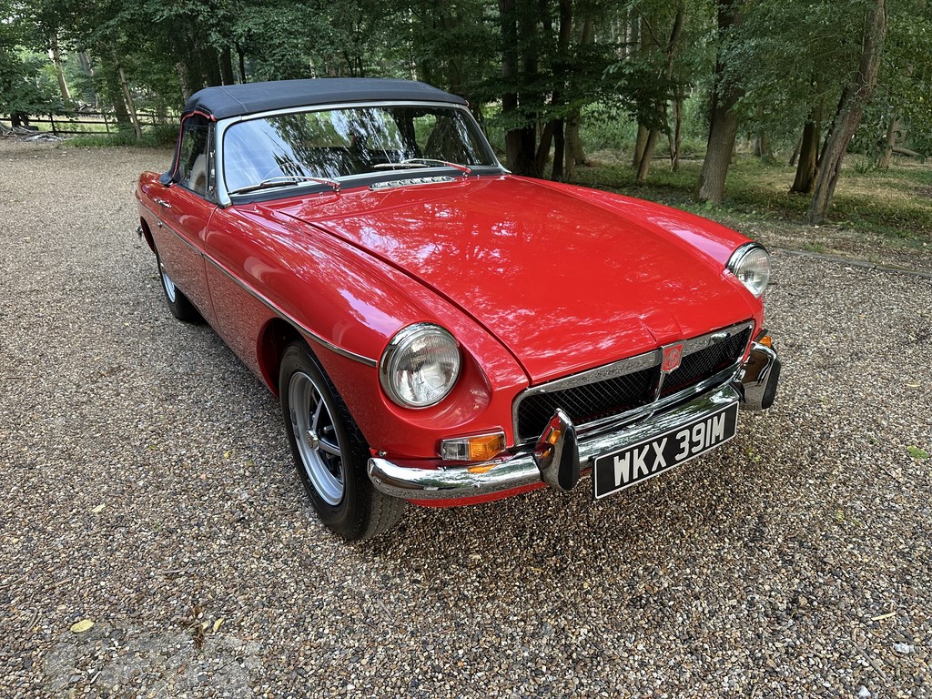 MGB ROADSTER 1973 Bare Shell Restored (WKX391M)